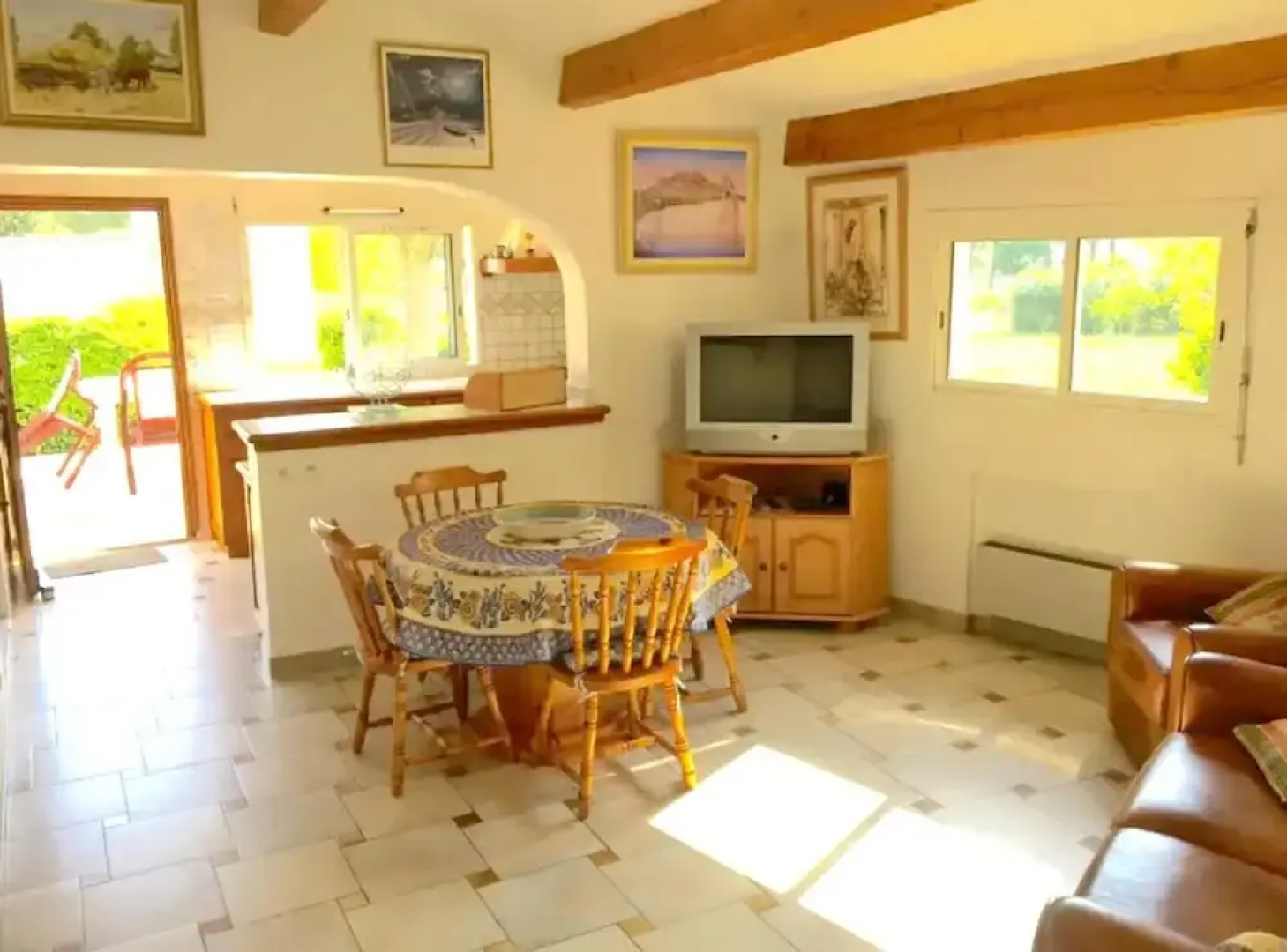 House With One Bedroom In Roquebrune Sur Argens With Shared Pool Enclosed Garden And Wifi