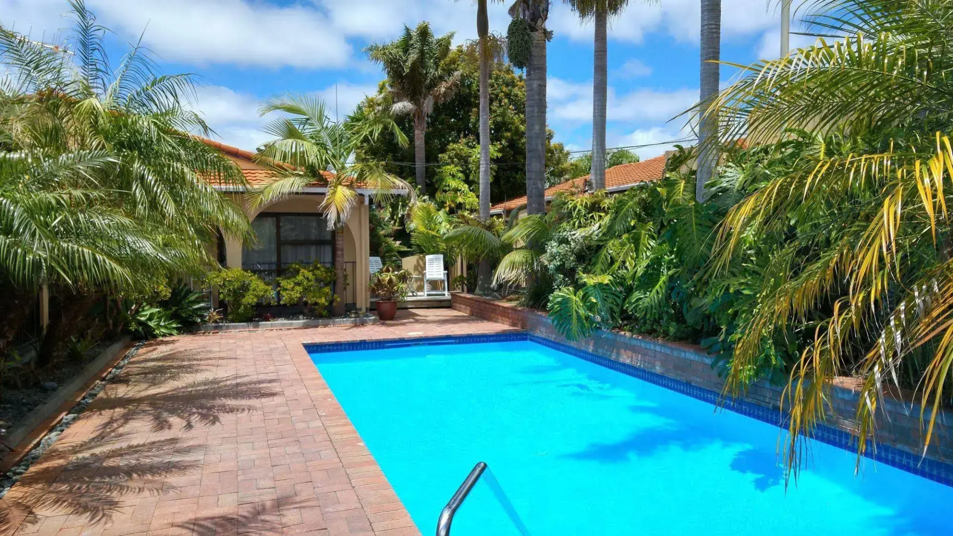 Motel Hobson's Choice