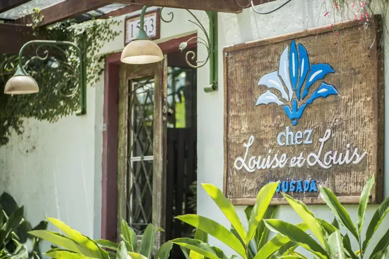 Pousada Chez Louise et Louis Pé na Areia