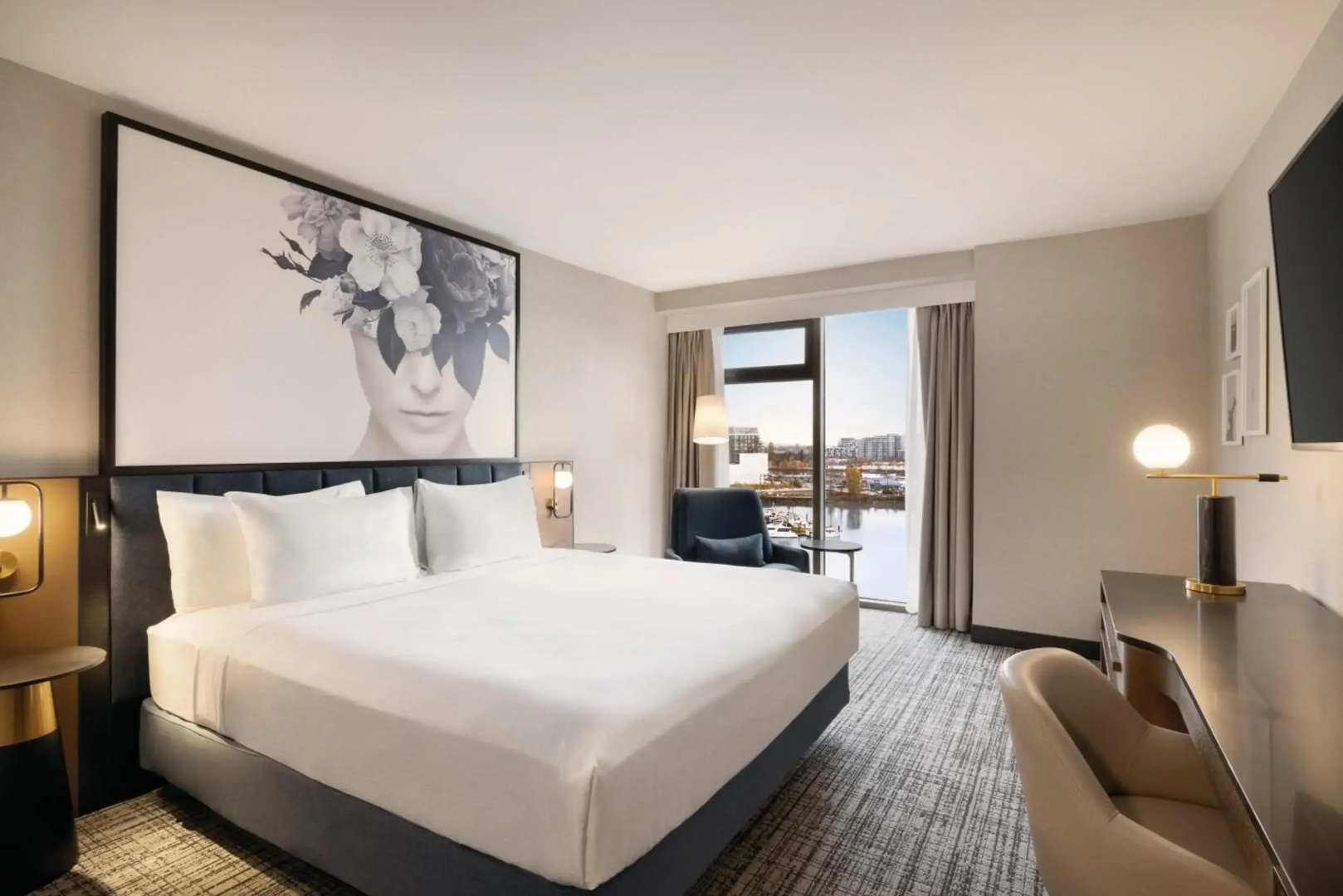 Radisson Blu Vancouver Airport Hotel & Marina