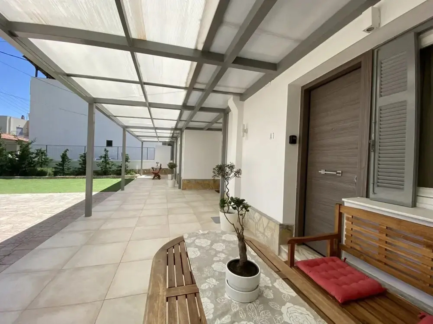 Flight Apartment Airport