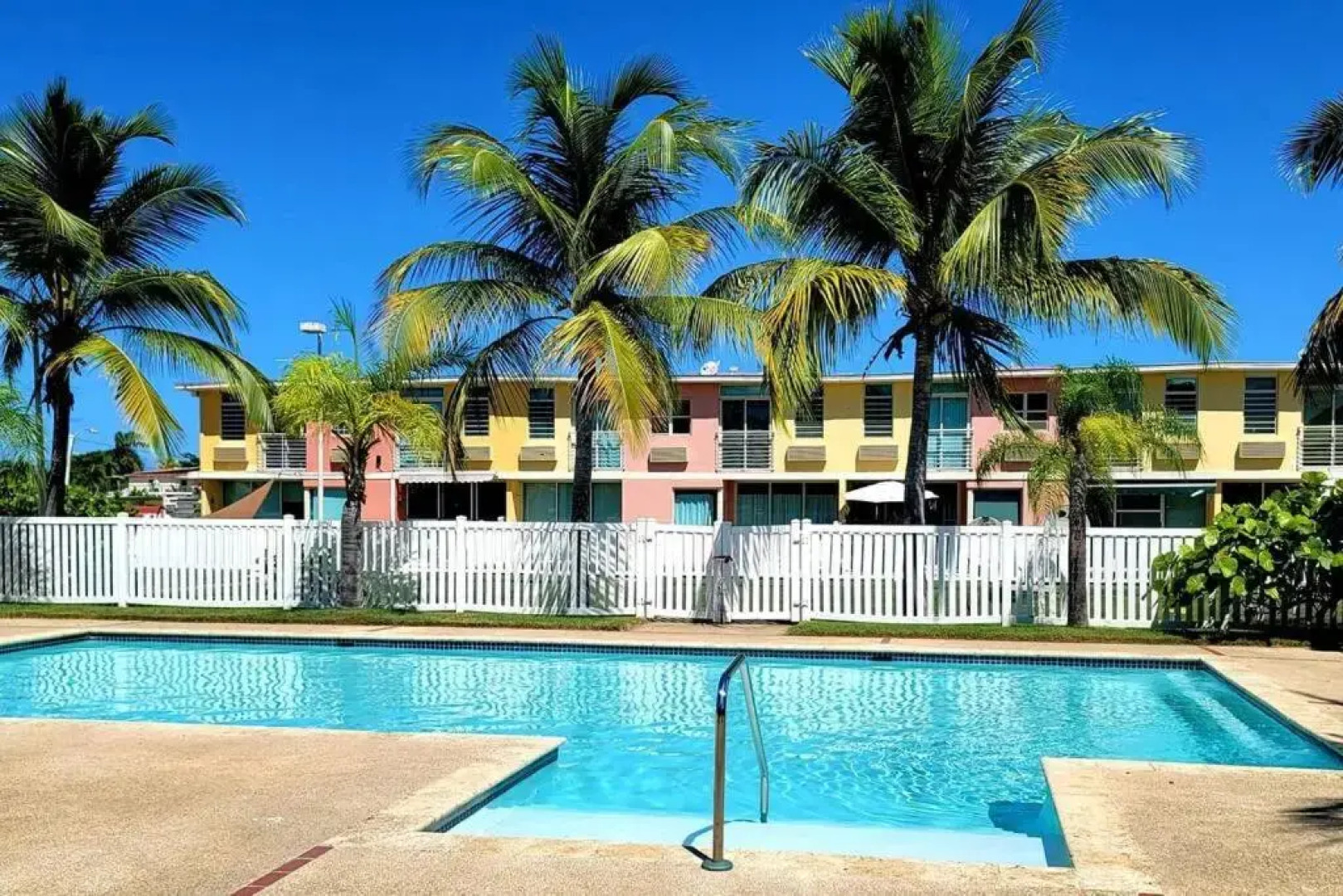 Beach apartment near the airport and Isla verde
