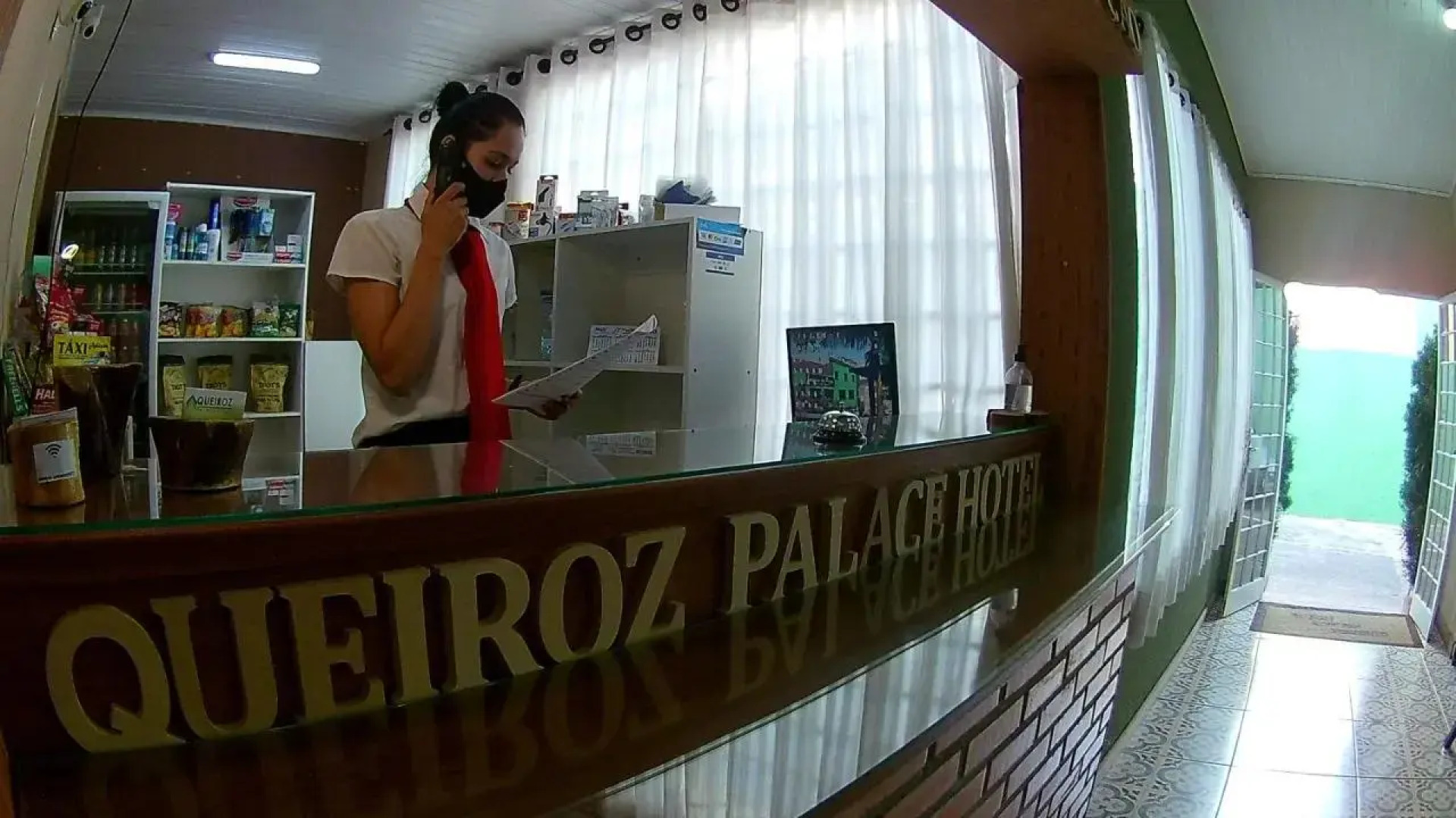 Queiroz Palace Hotel