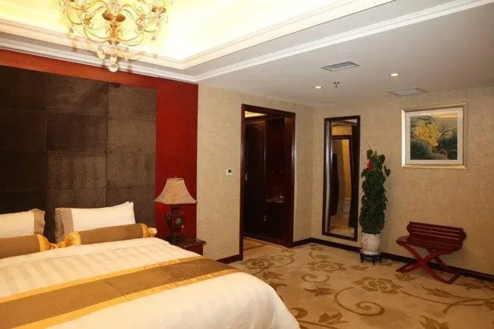 Huakang Dijing Hotel