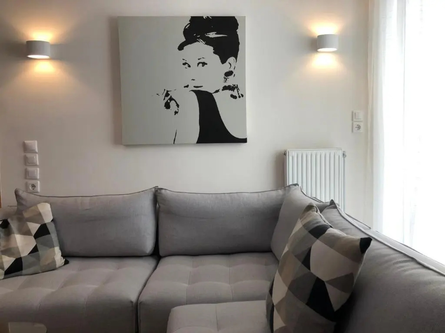 Garden Apartment next to the Mall -Private Parking