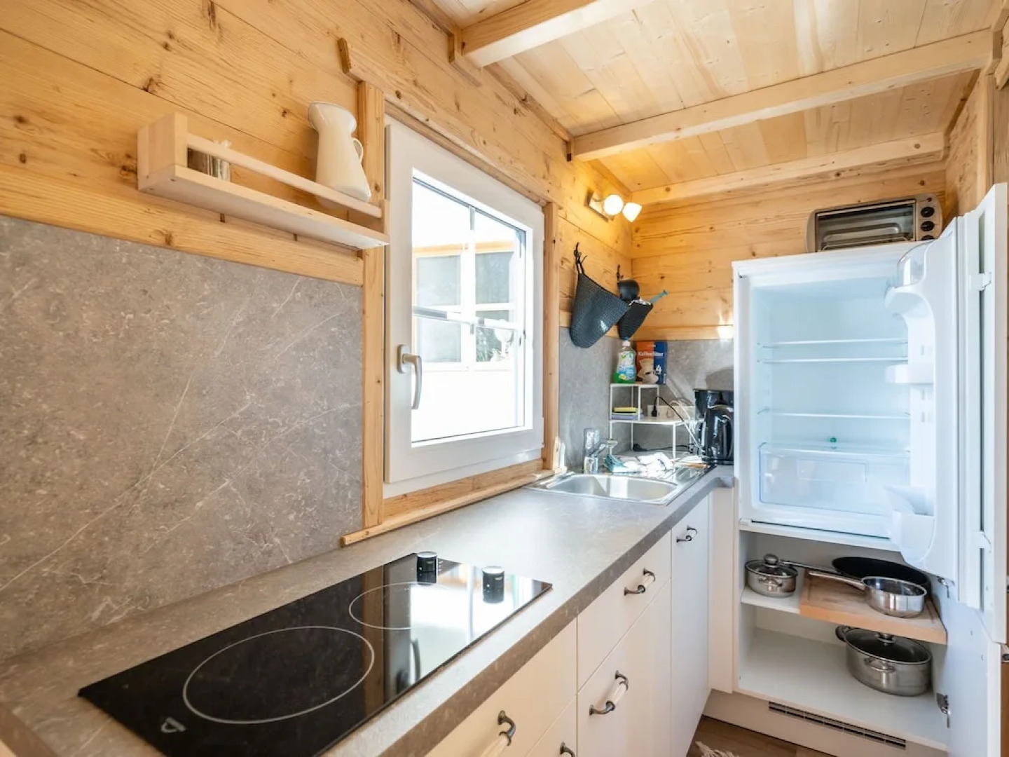 Cozy Chalet in Niedernsill near Lake