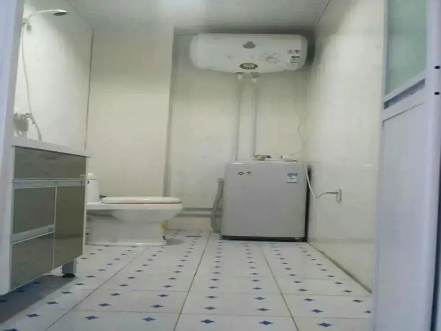 Desert Populus Family Hotel