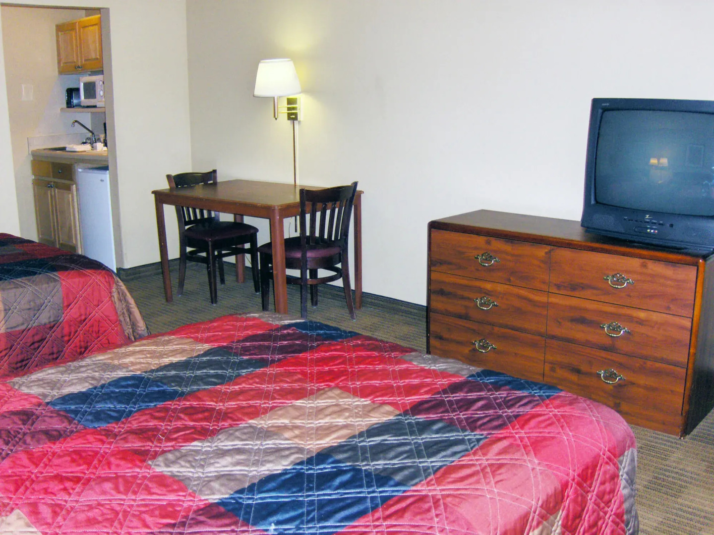 HomeTowne Studios by Red Roof Atlanta NE - Downtown Norcross