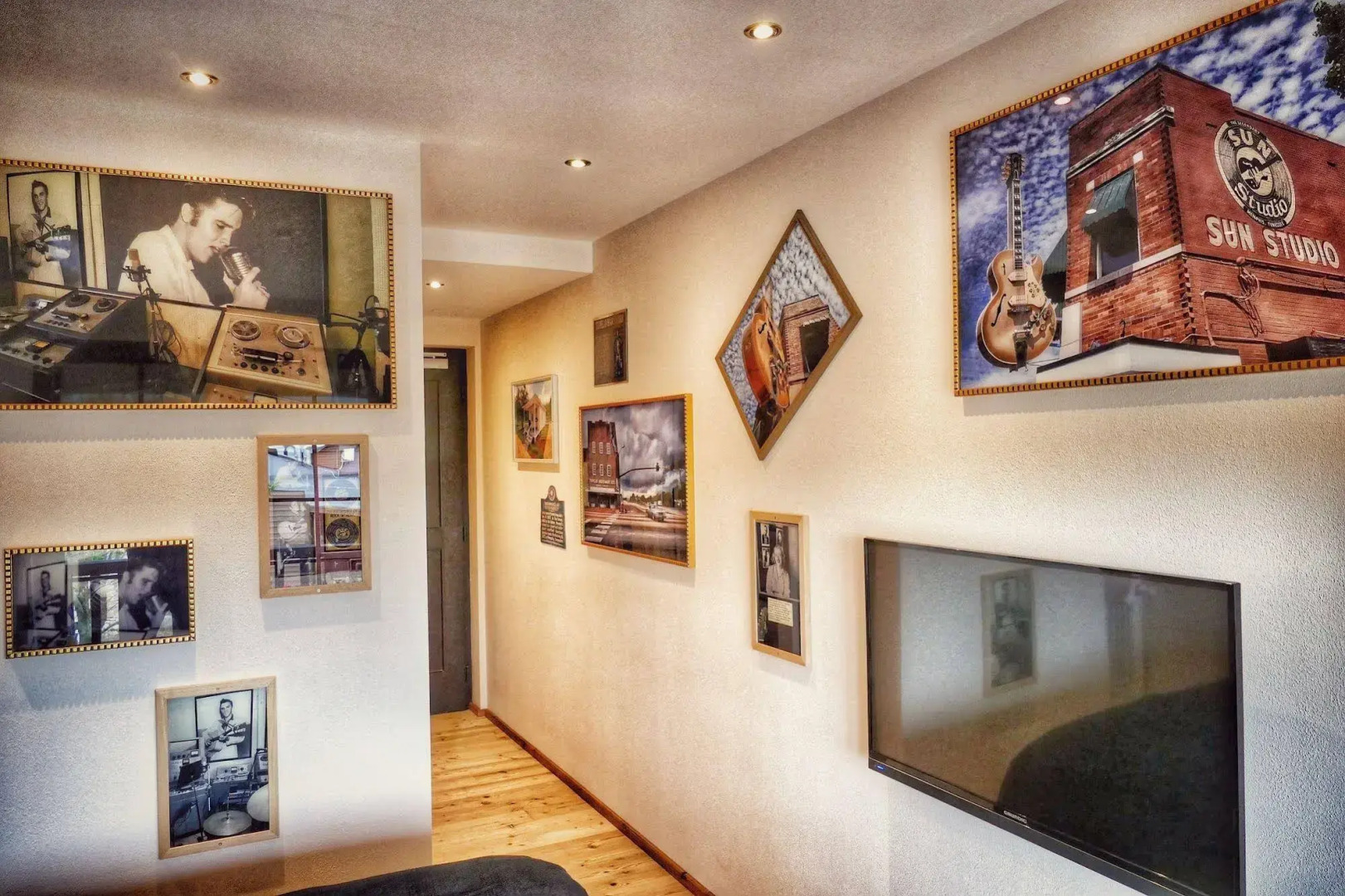 Road Stop Neandertal