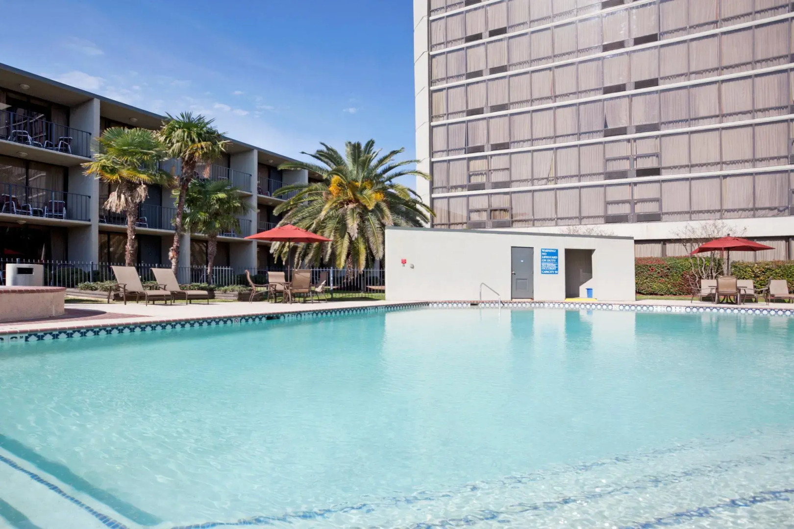 Crowne Plaza Hotel Northwest-Brookhollow