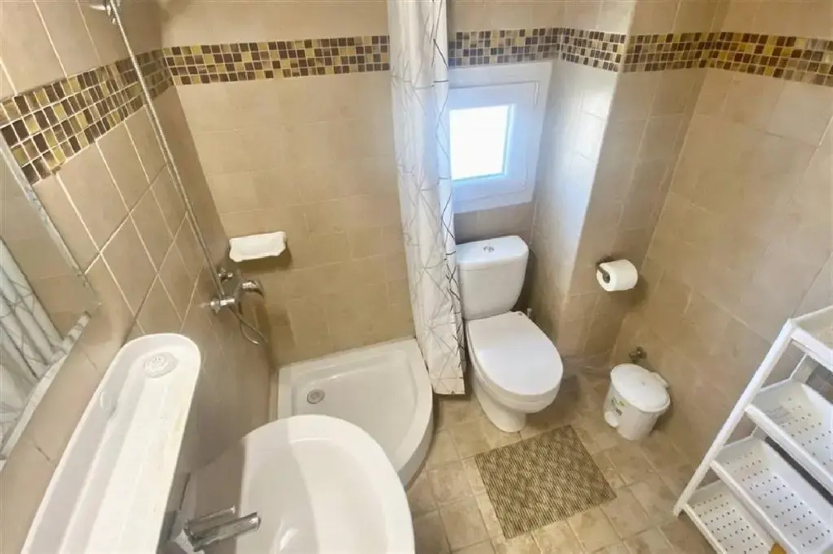 Boris House Polychrono