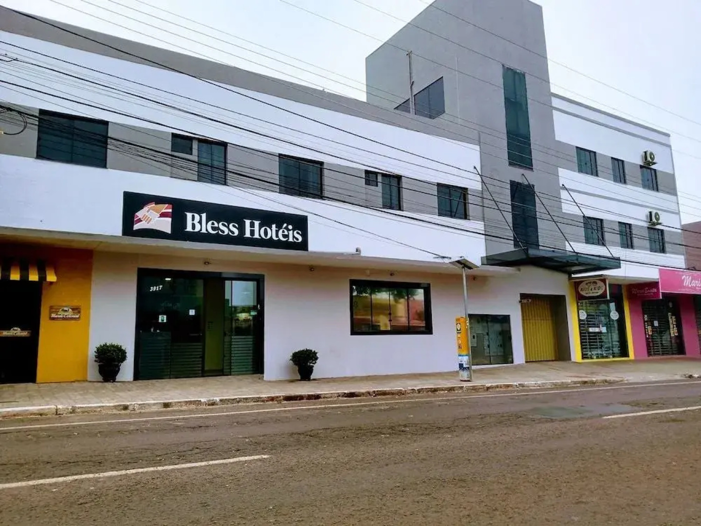 Hotel Bless
