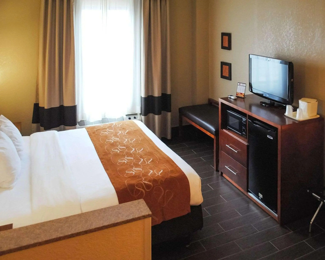 Comfort Suites Grand Rapids South