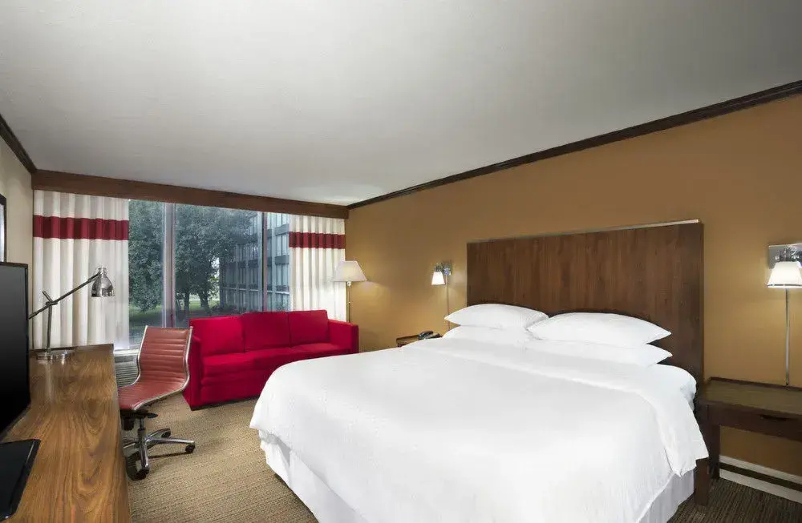 Four Points by Sheraton Kansas City - Sports Complex