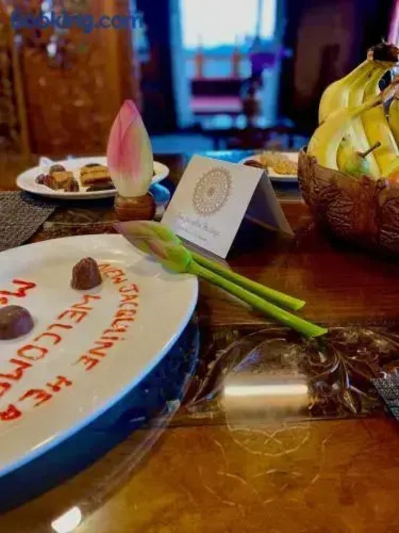 New Zenith Group of Houseboats