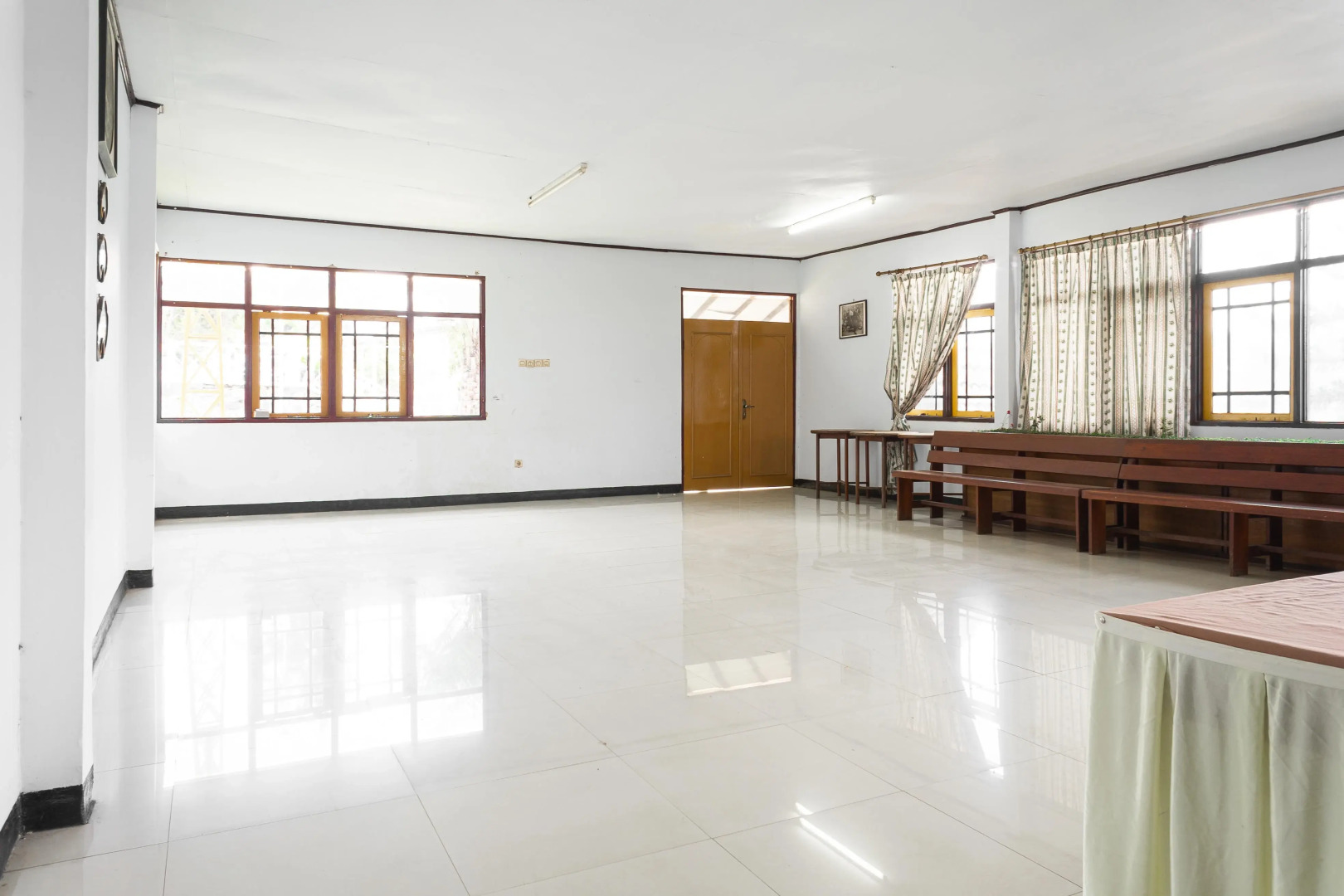 RedDoorz @ Hotel Damanaka Pangalengan