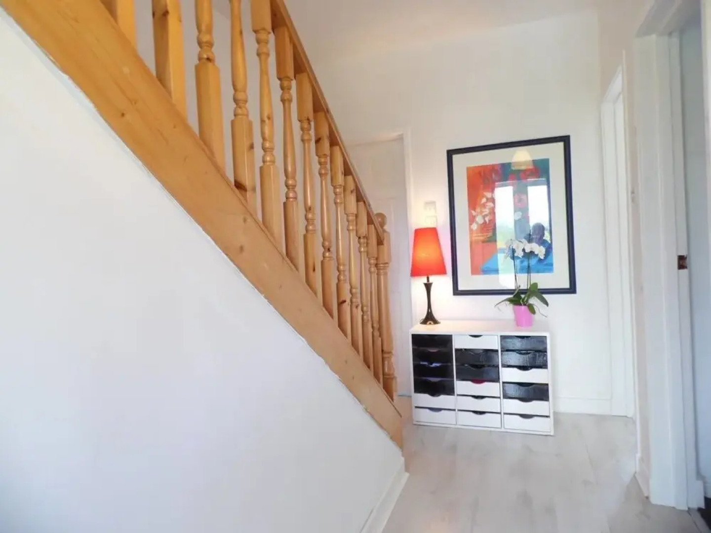 Near GLA Airport - Ideal hub for Paisley & Glasgow