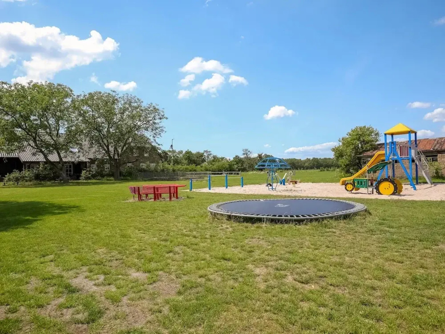 Enticing Bungalow in Uden With Sauna