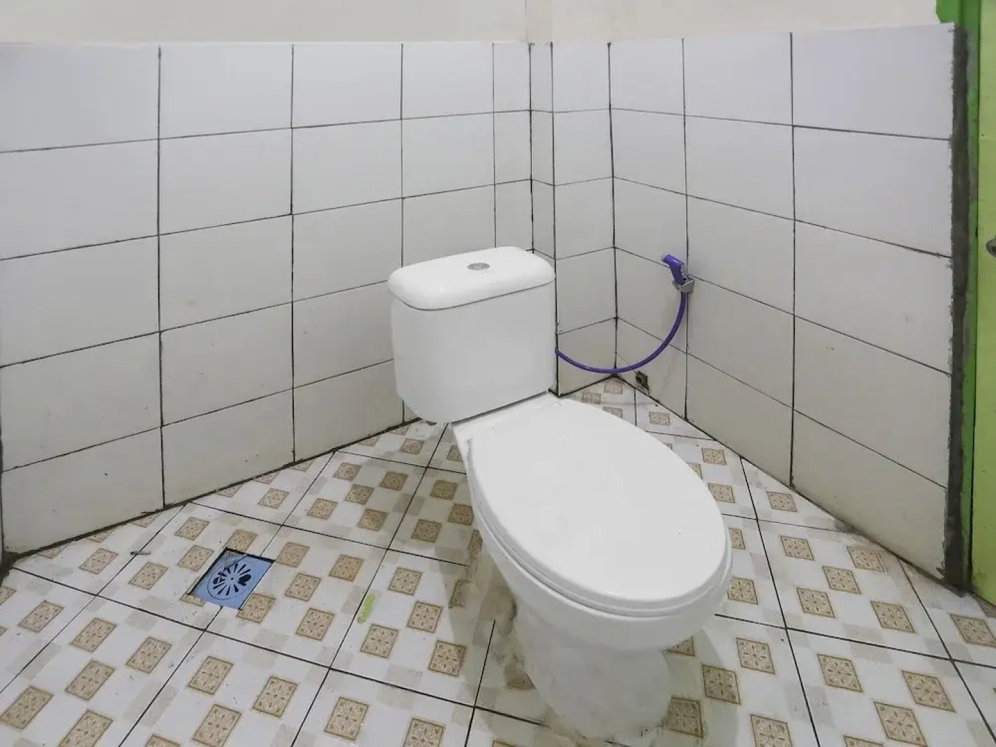 OYO 90825 Hotel Lizha 2