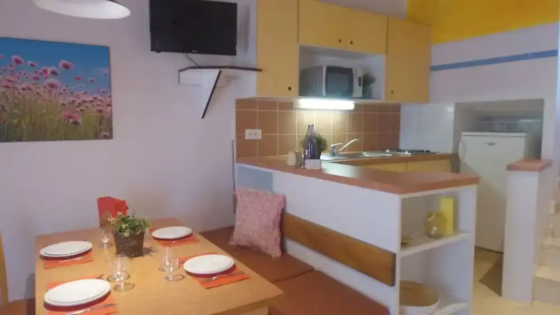 VVF Luberon Provence, Murs