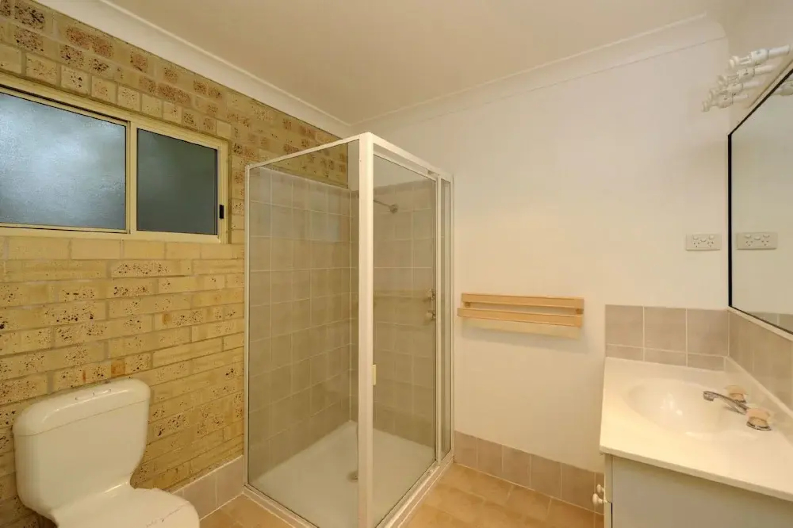 Leonard Ave 1/39 - Shoal Bay
