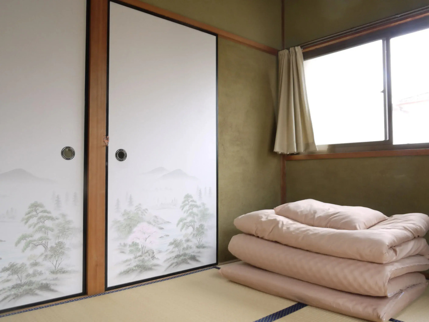 Guest House Ioly Osaka - Hostel