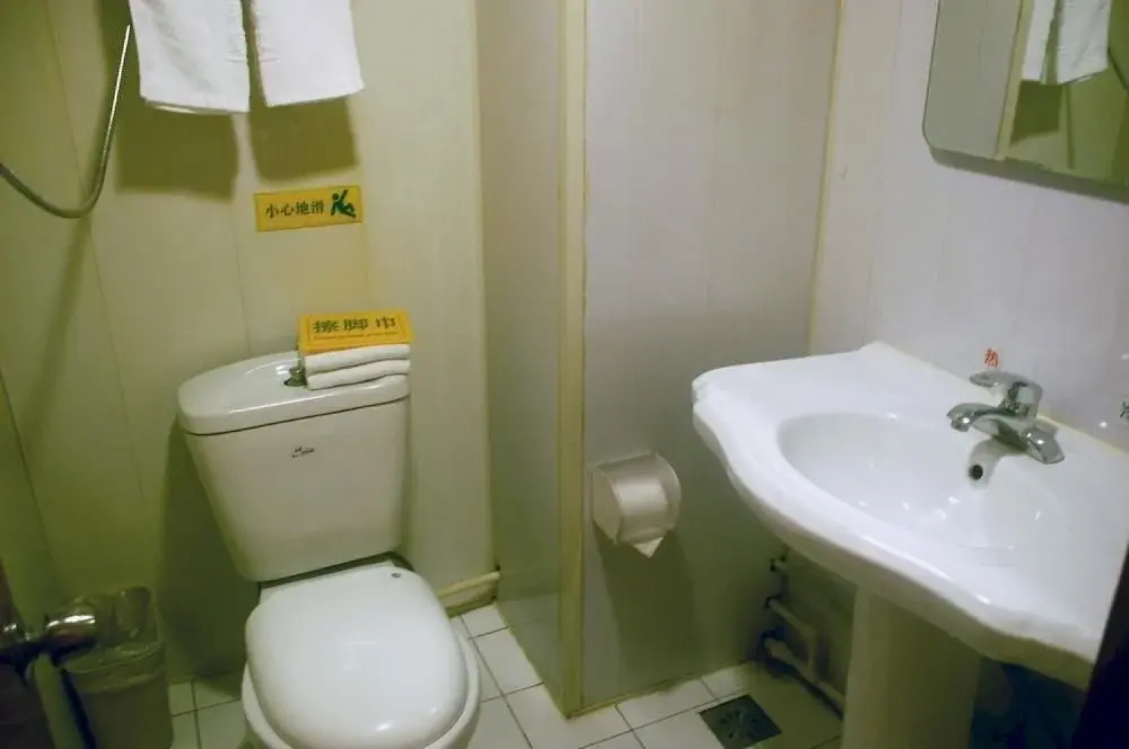 Hejia Hotel (Beijing Baiyun Road Fuxing Hospital)