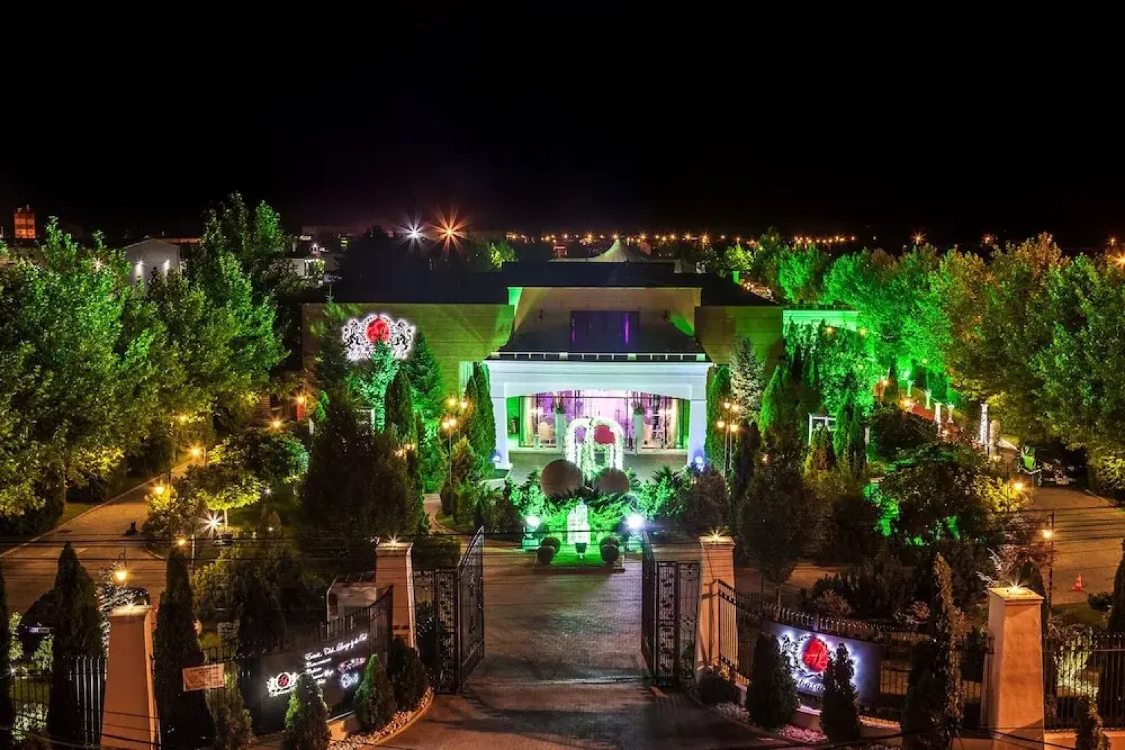 Ambasad’Or Home & Apartments