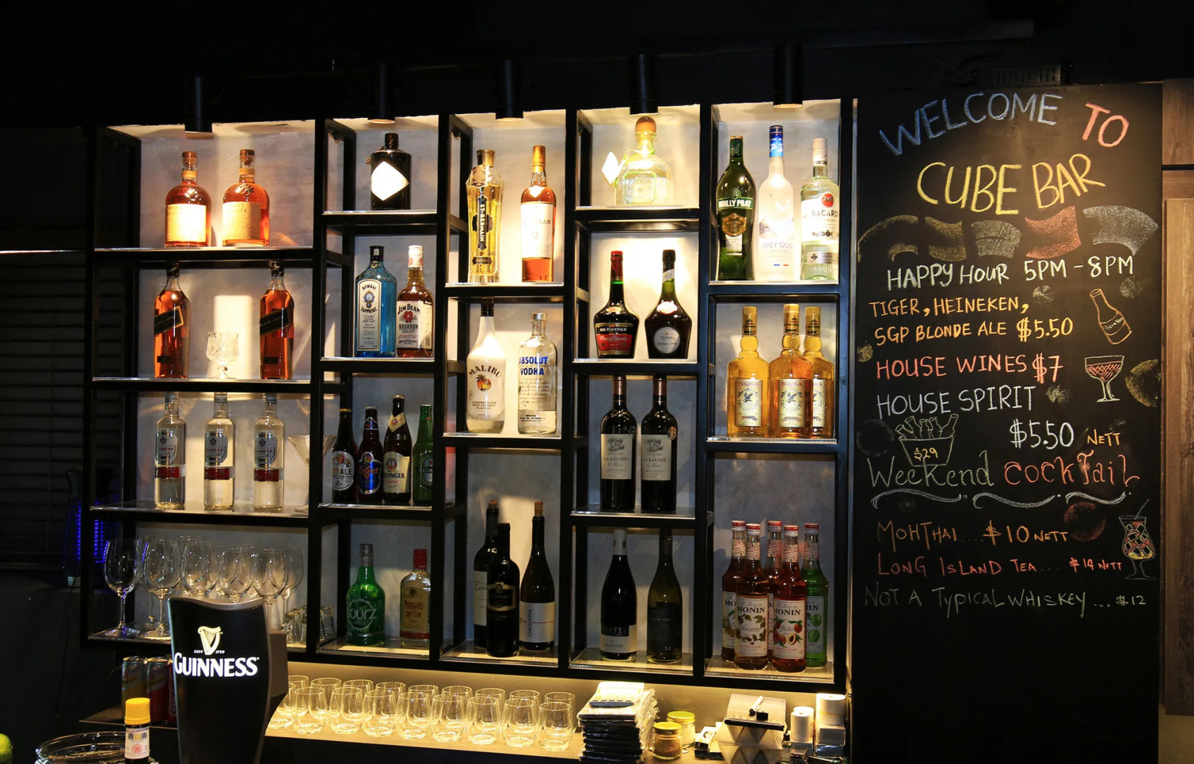 CUBE Boutique Capsule Hotel @ Chinatown