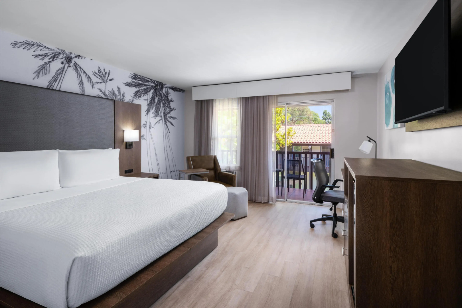 Best Western Plus Pepper Tree Inn