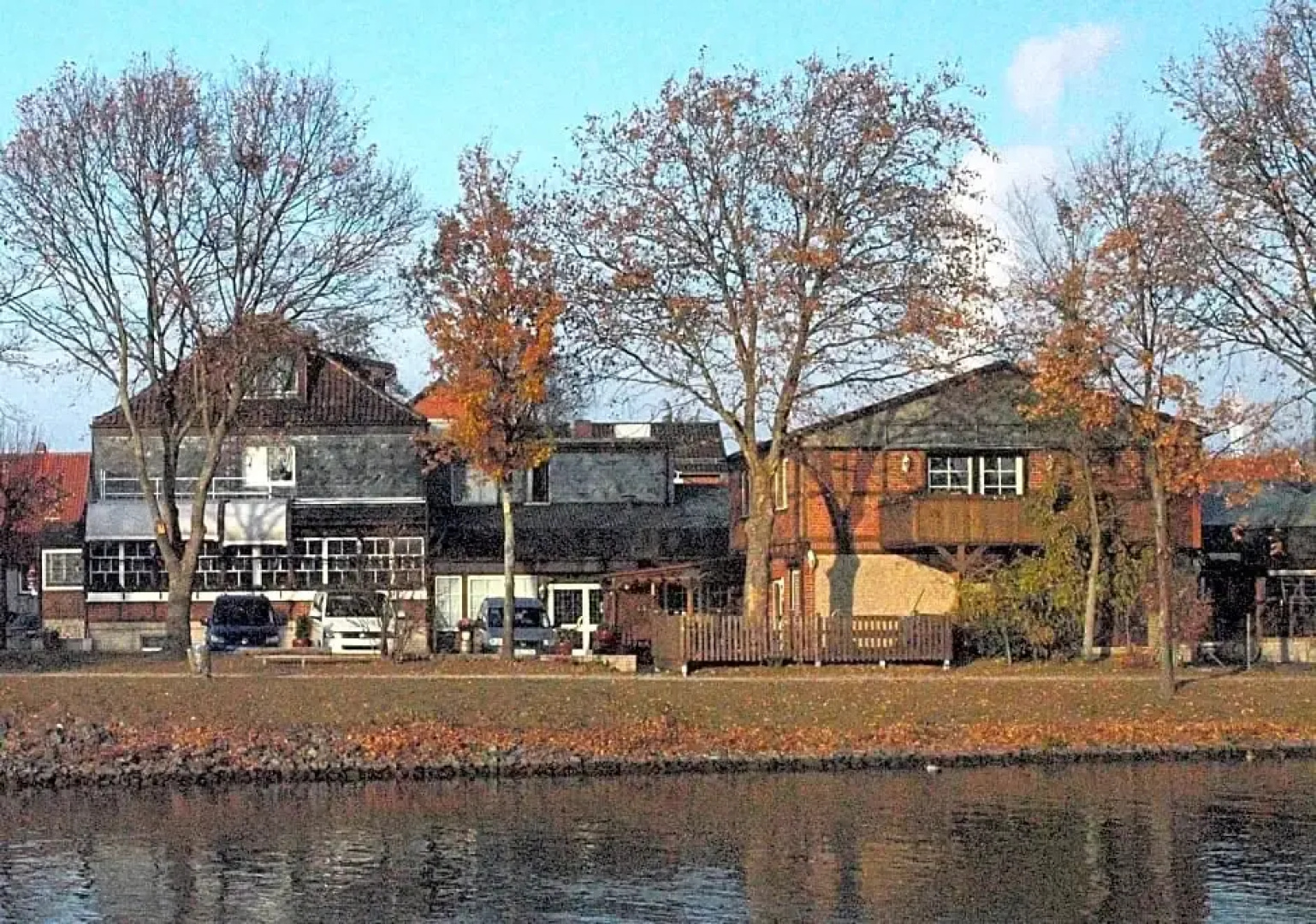 Alter Dorfkrug Am Kanal
