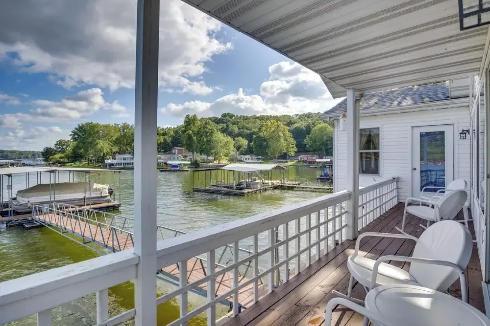 Lake View Cottage: Lake Ozarks Getaway