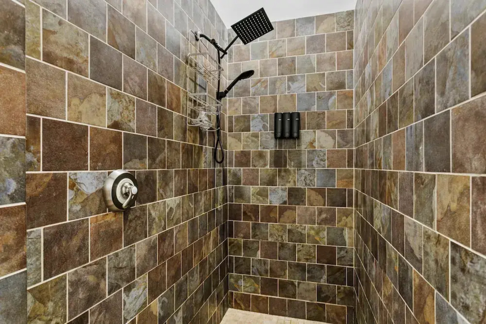 Luxe Waterfront Hideaway w Pool & Pirate Ship Dock