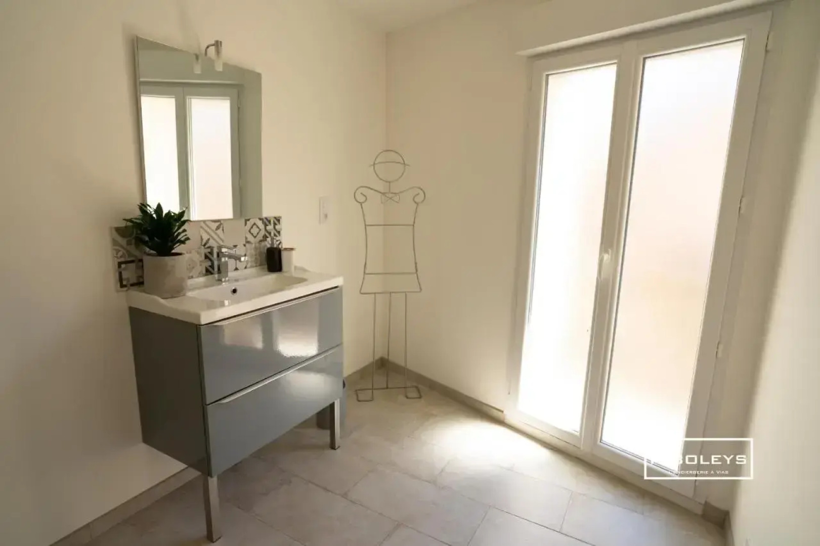 Sublime Loft de 130m² calme à Vias-Village
