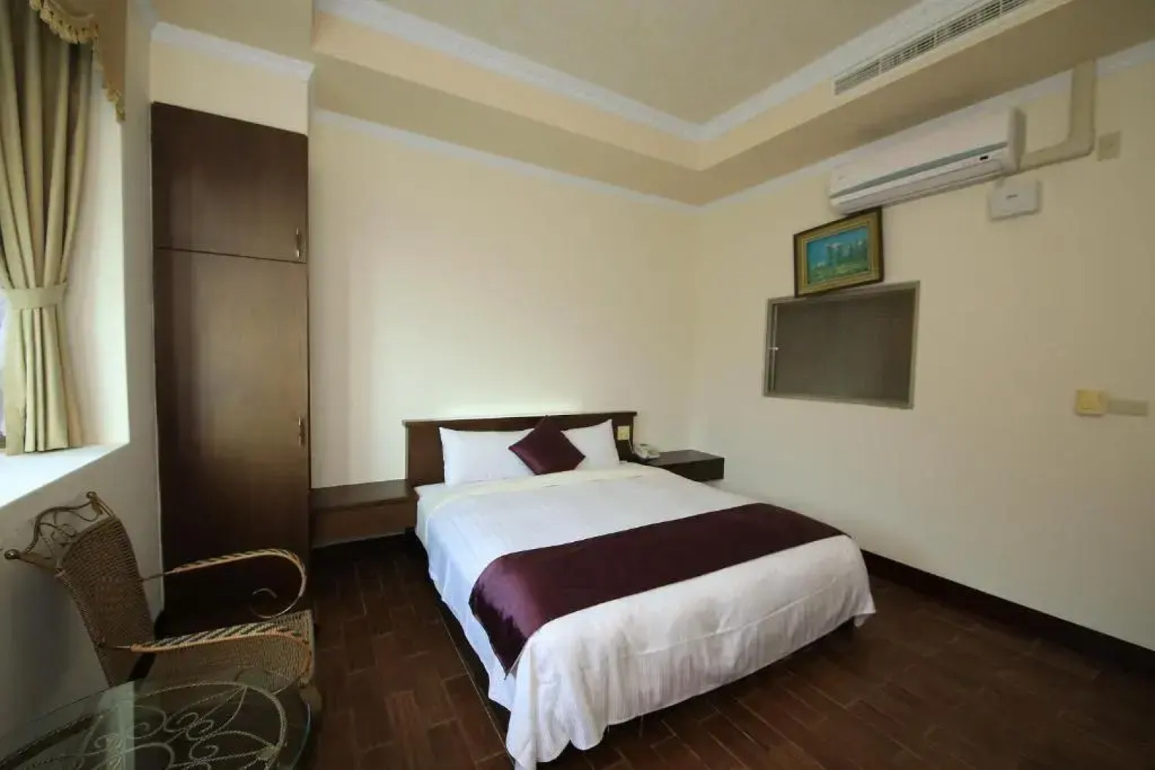 Yotai Spring Guest House