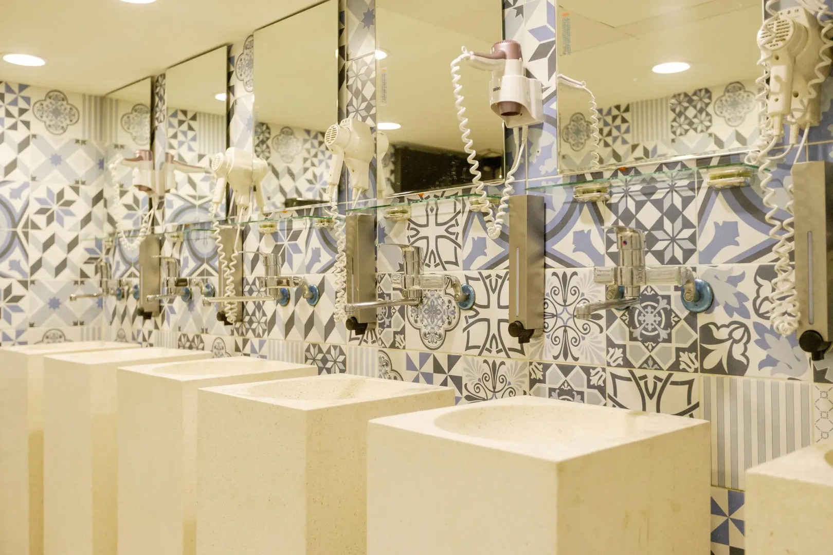 Angels' Hostel - Taipei Ximen