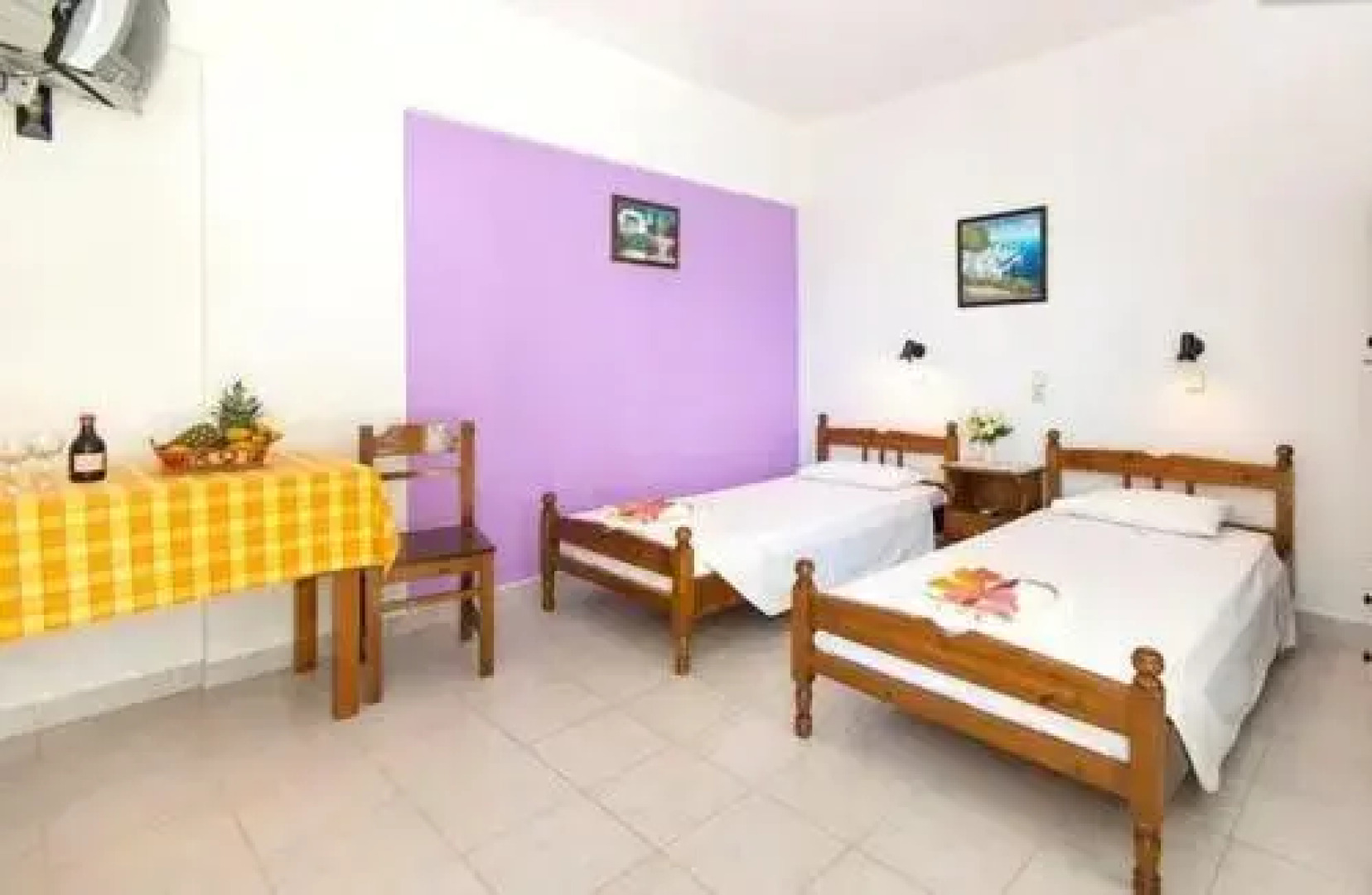 Evi Apartments And Studios