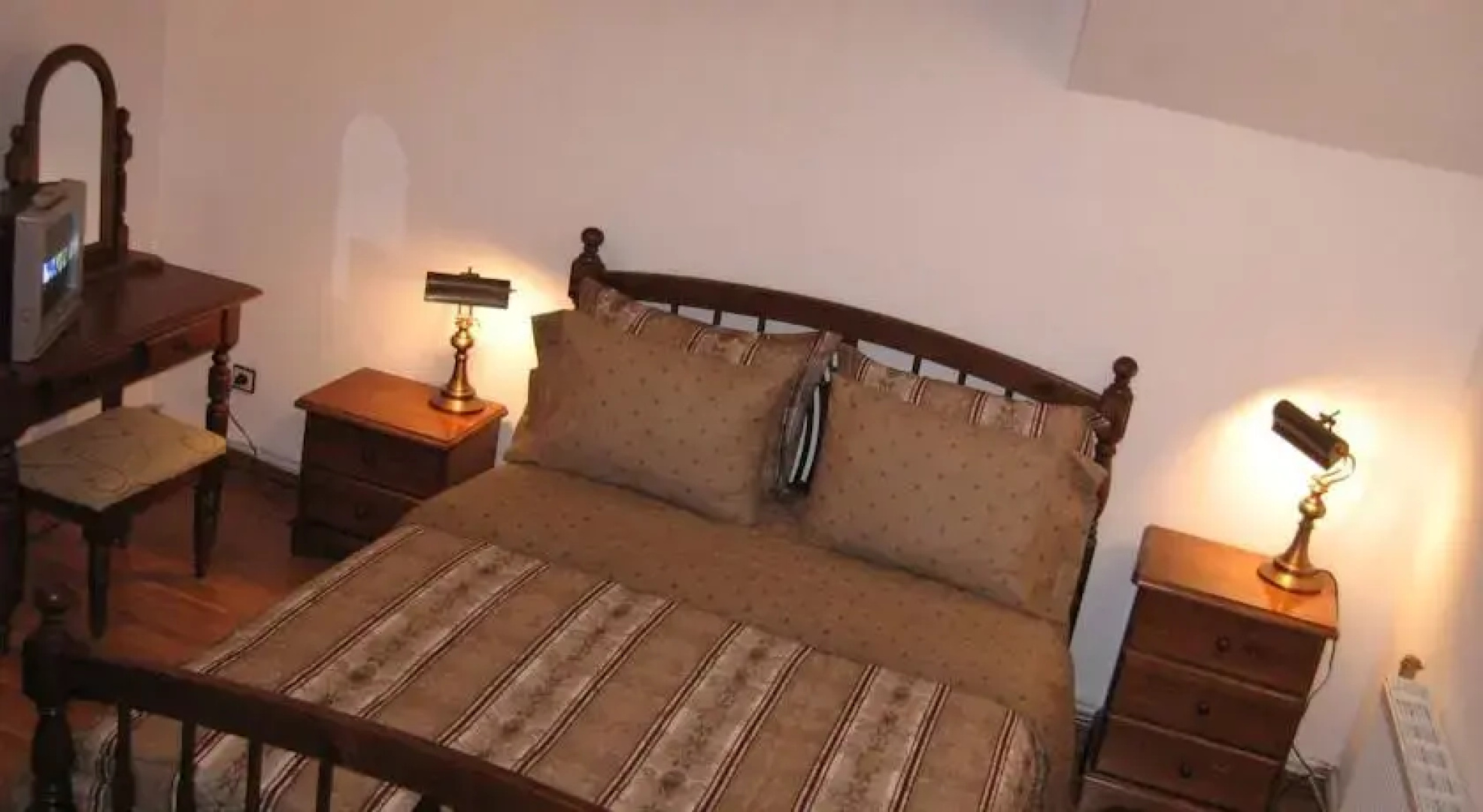 Guest House & Bistro Castle Cottage