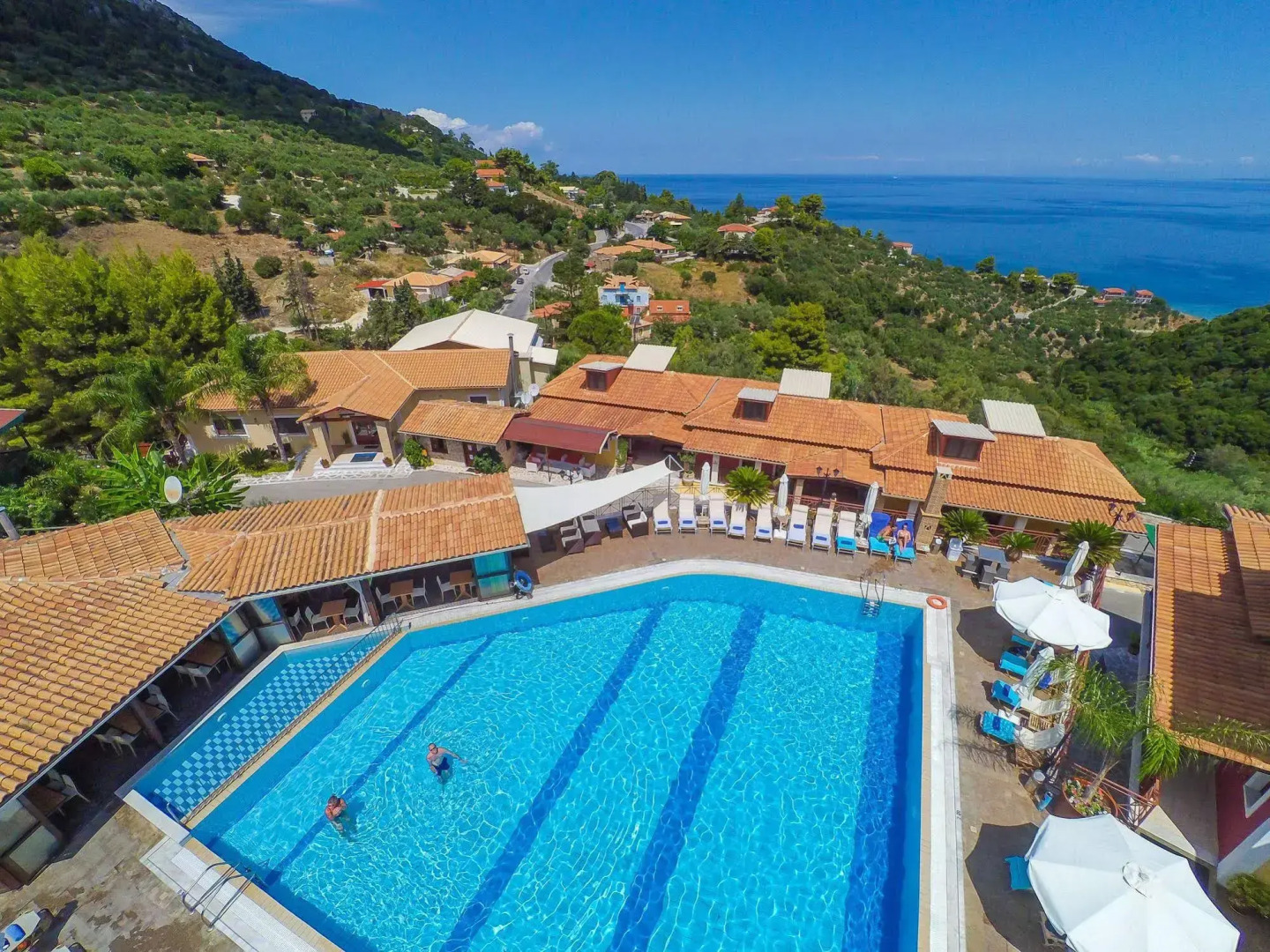 Sea View Village - Studios & Apartments