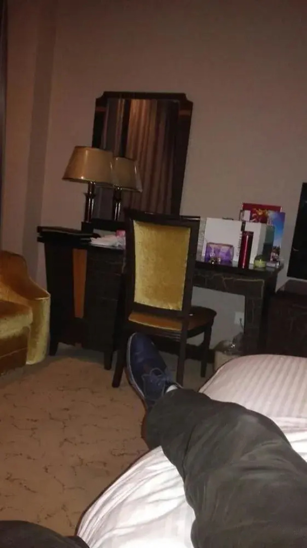 Xiongfei Holiday Hotel - Zigong