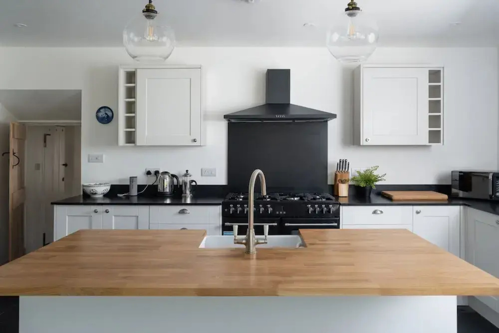 4-bed Cottage in the Lizard - Pet Friendly