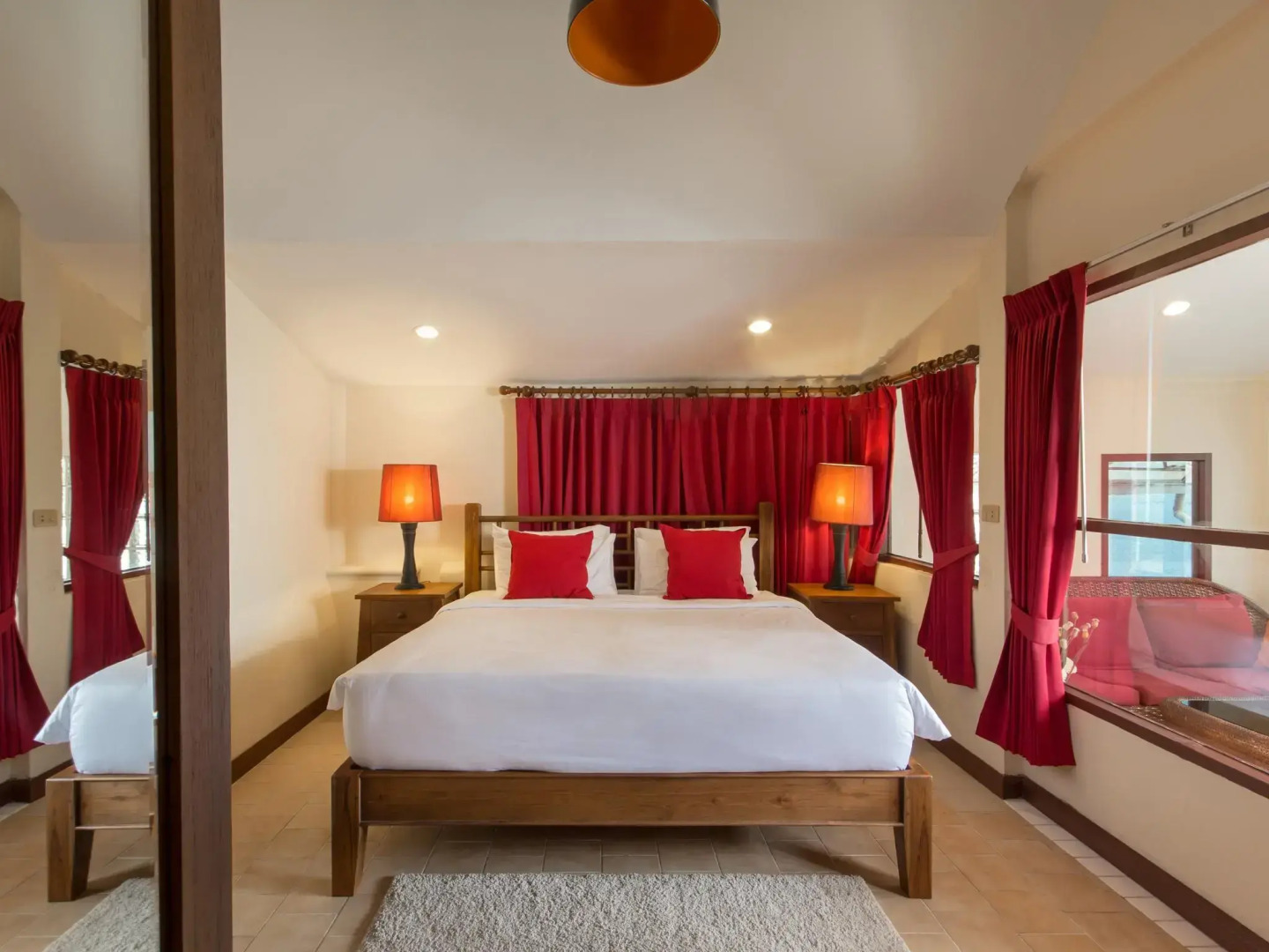 Boujis Boutique Resort