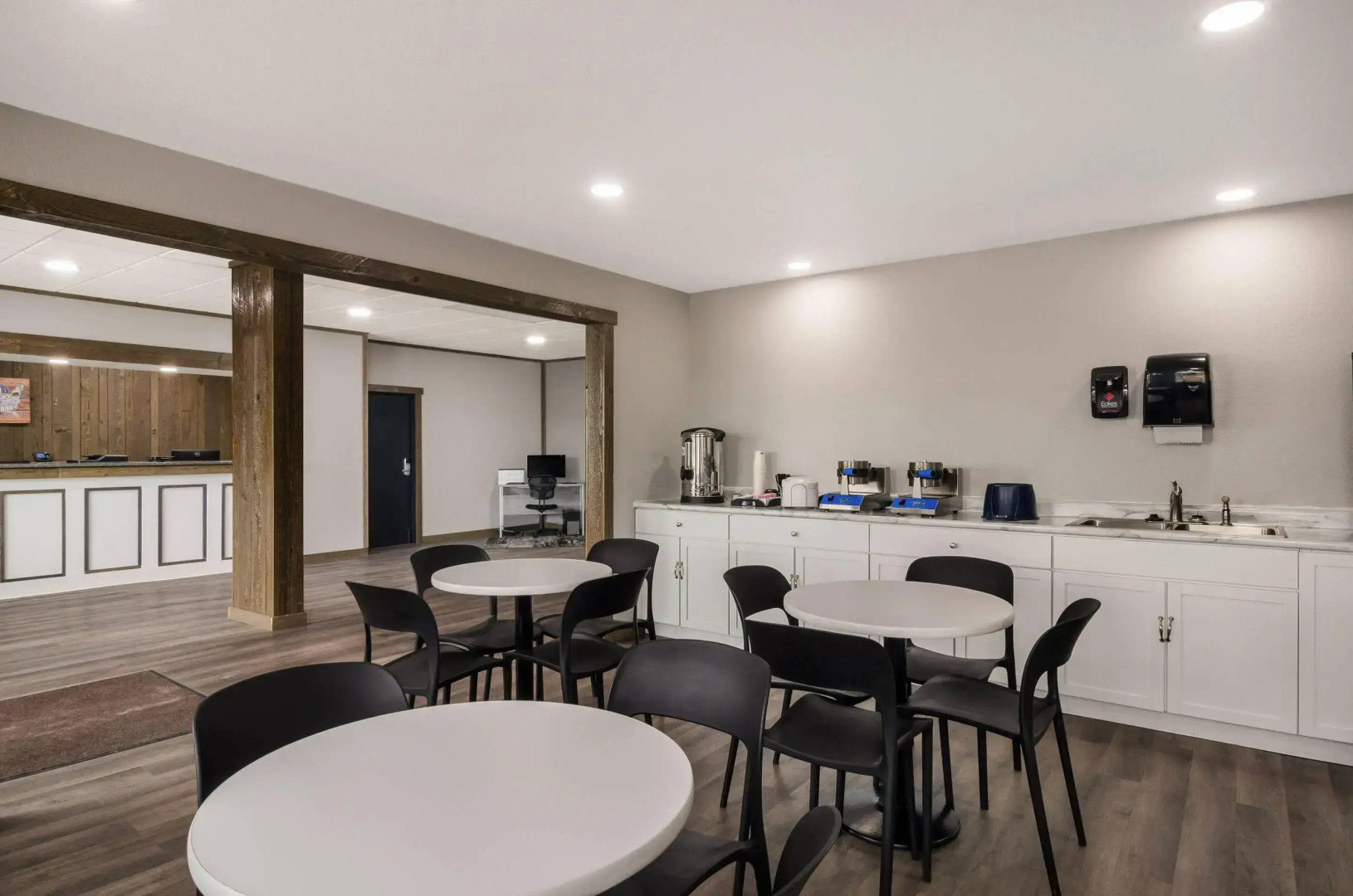 Econo Lodge Scottsbluff