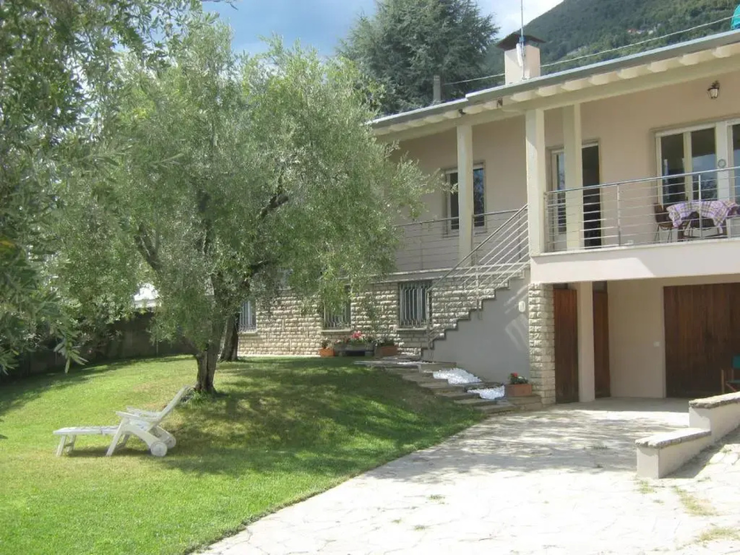 Freddy Holiday House