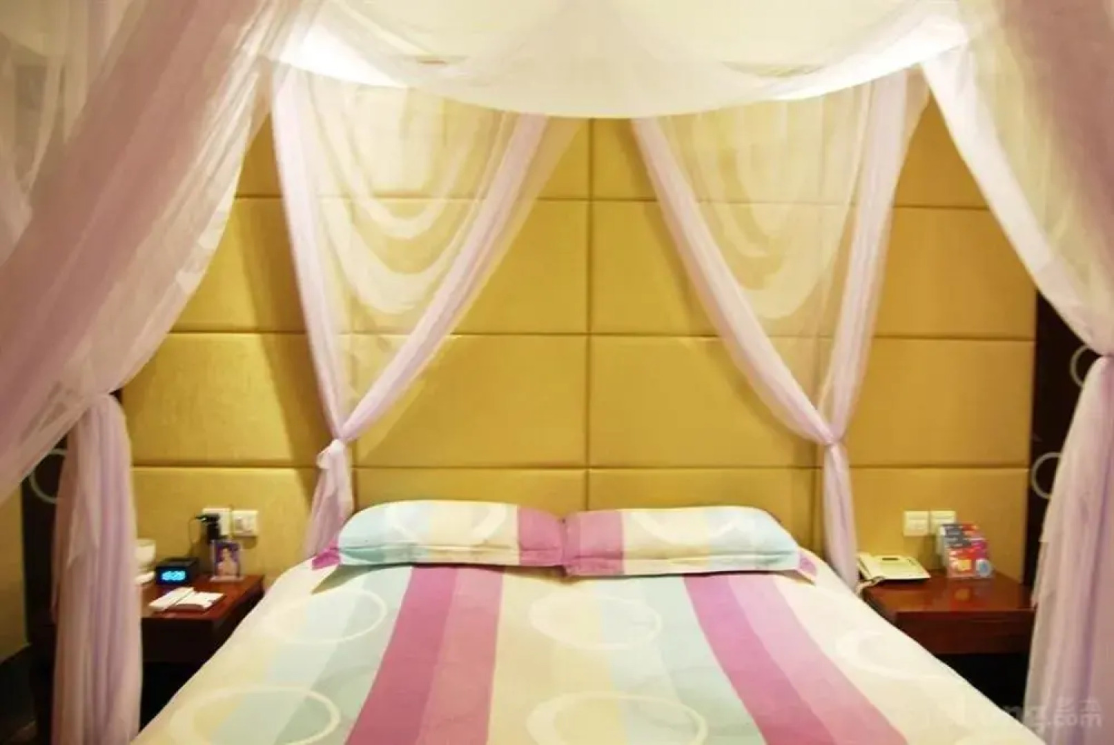 Century Shengye Hotel