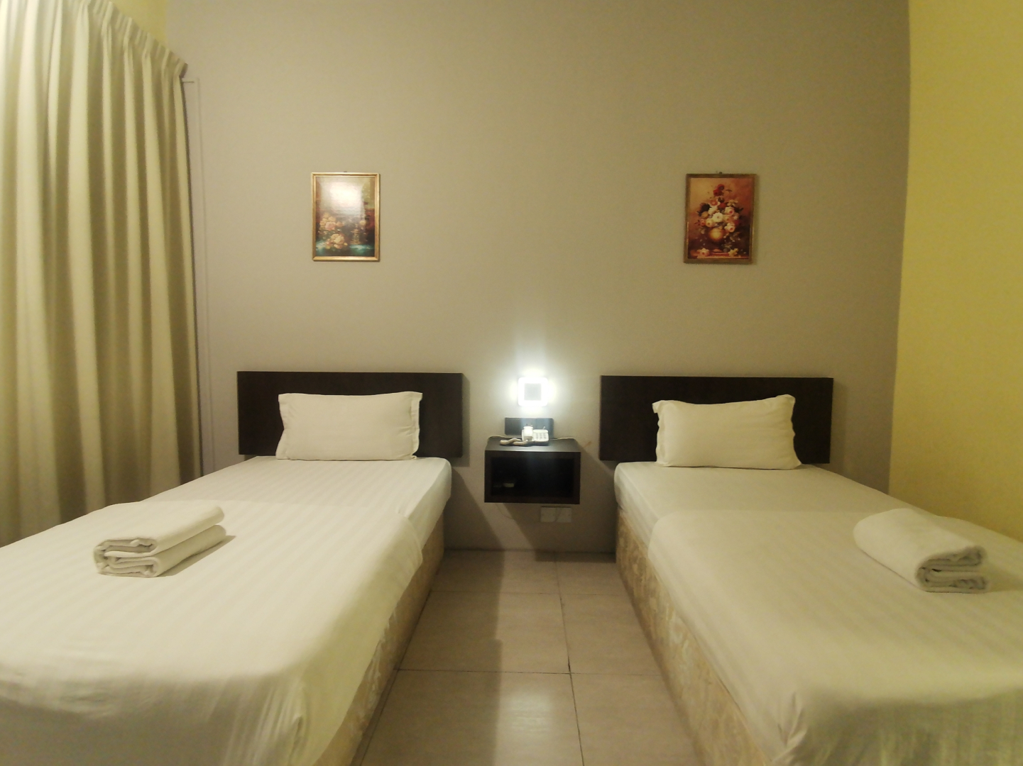 OYO 89619 De Choice Hotel