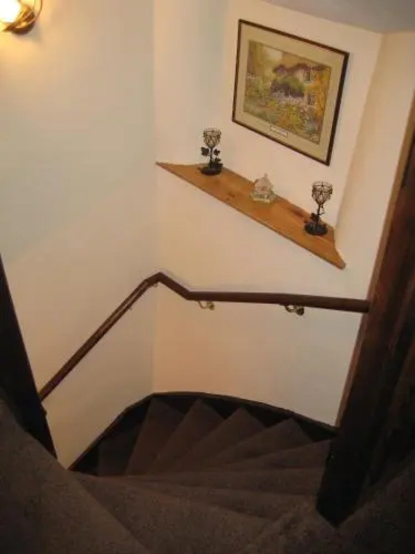 The Barn And Pinn Cottage