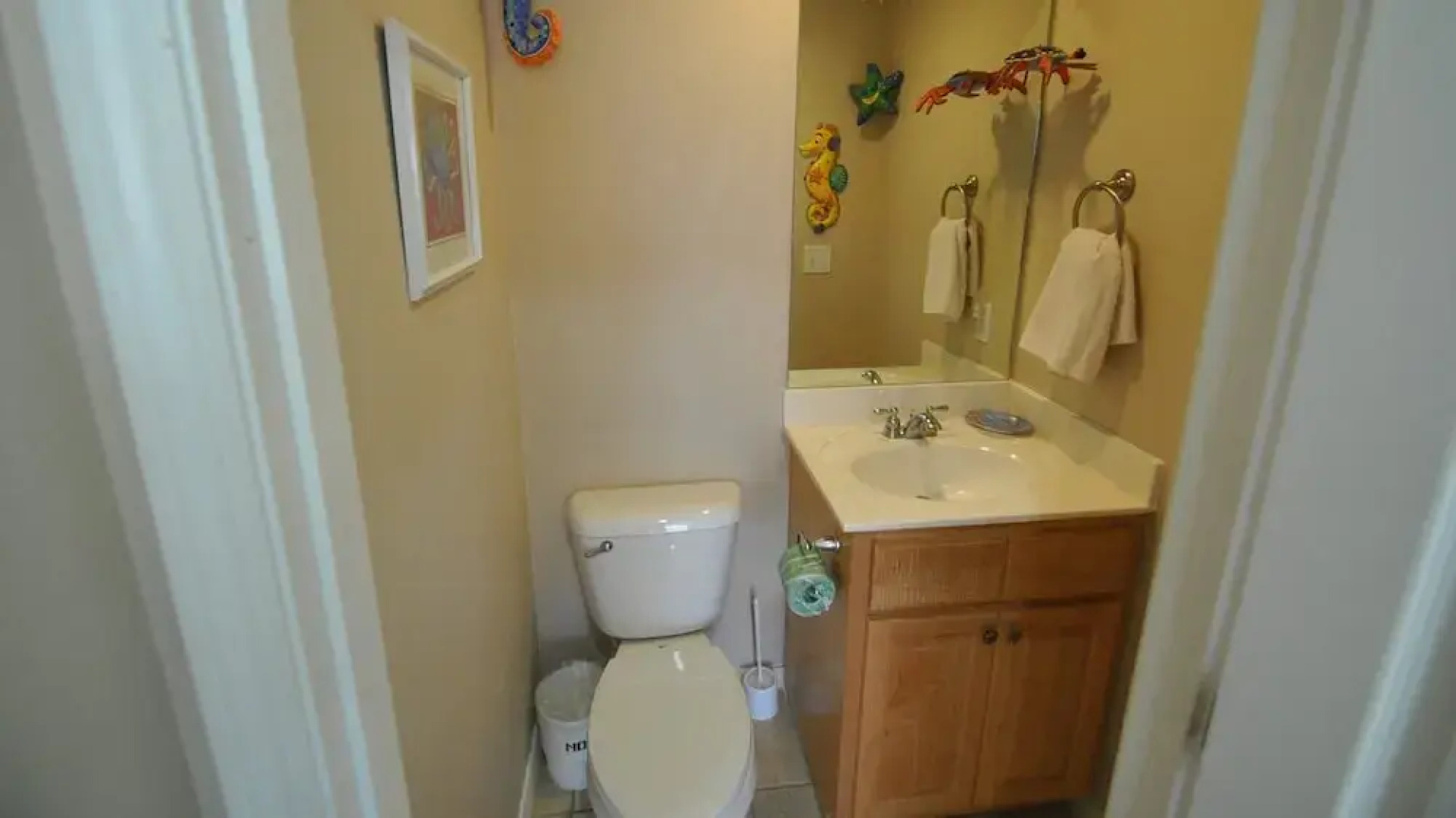 Kowabunga - You'll Love The Rooftop Deck And Private Heated Dipping Pool! Pet Friendly! 4 Bedroom Home by RedAwning