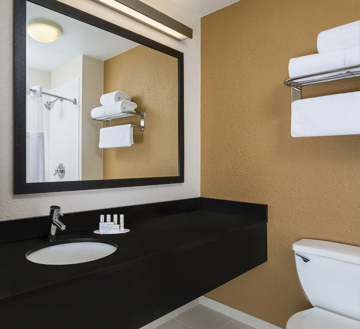 Fairfield Inn and Suites by Marriott Valparaiso