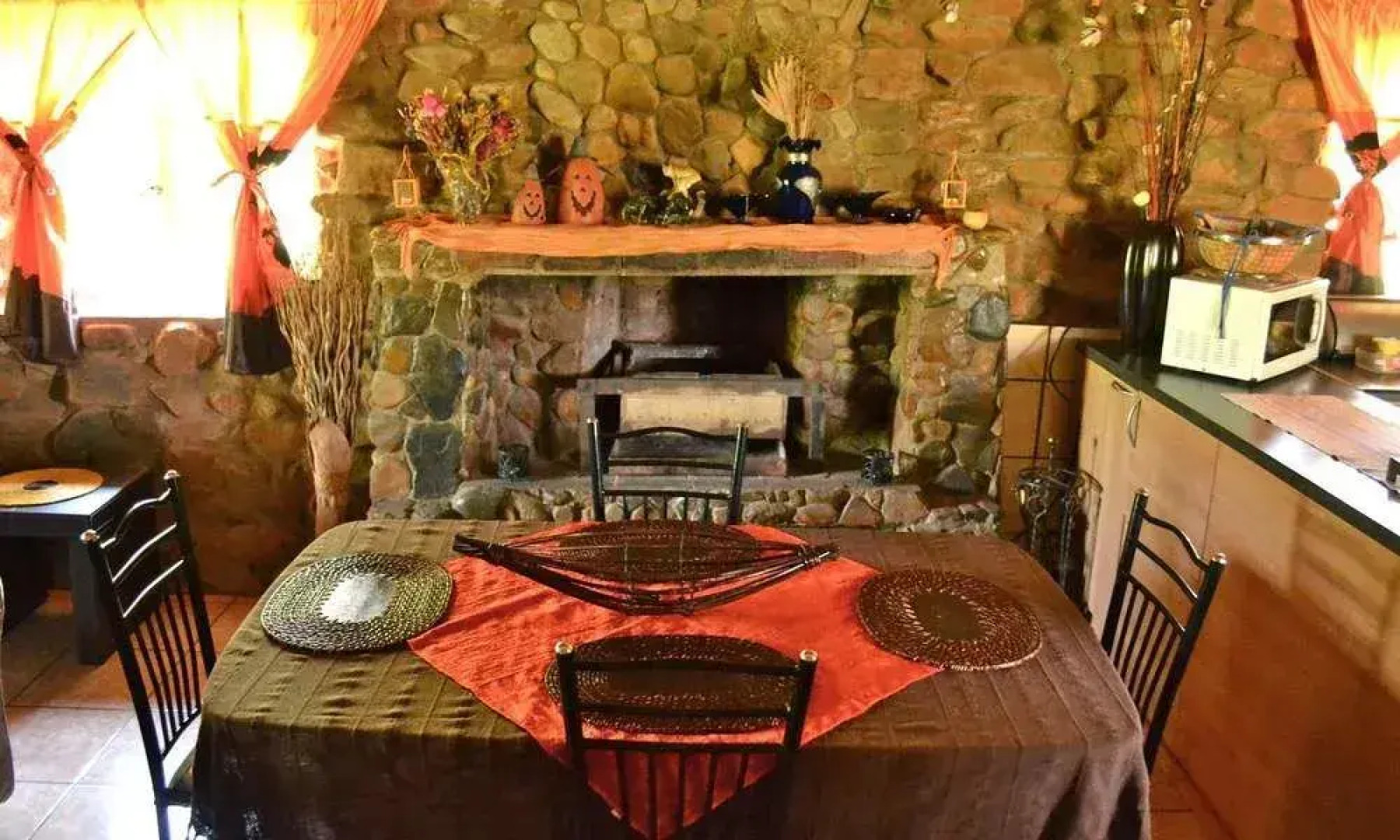 Lydenrust Guest Farm and Horse Trails